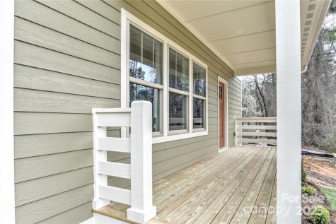 129 Aurora Drive Asheville NC 28805