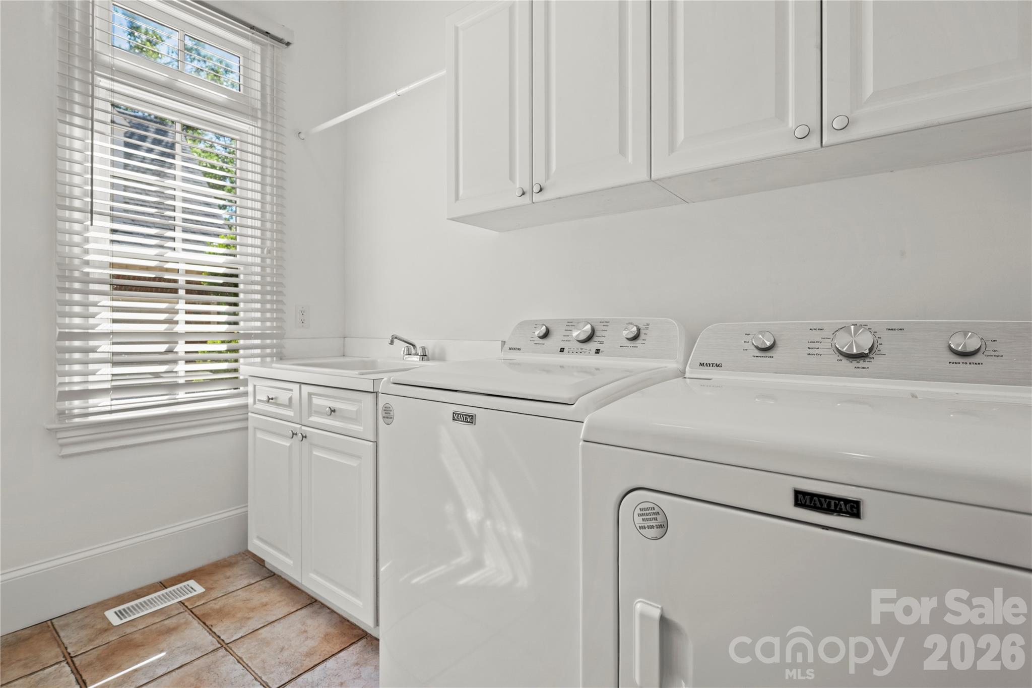 2046 Hopedale Avenue Charlotte NC 28207