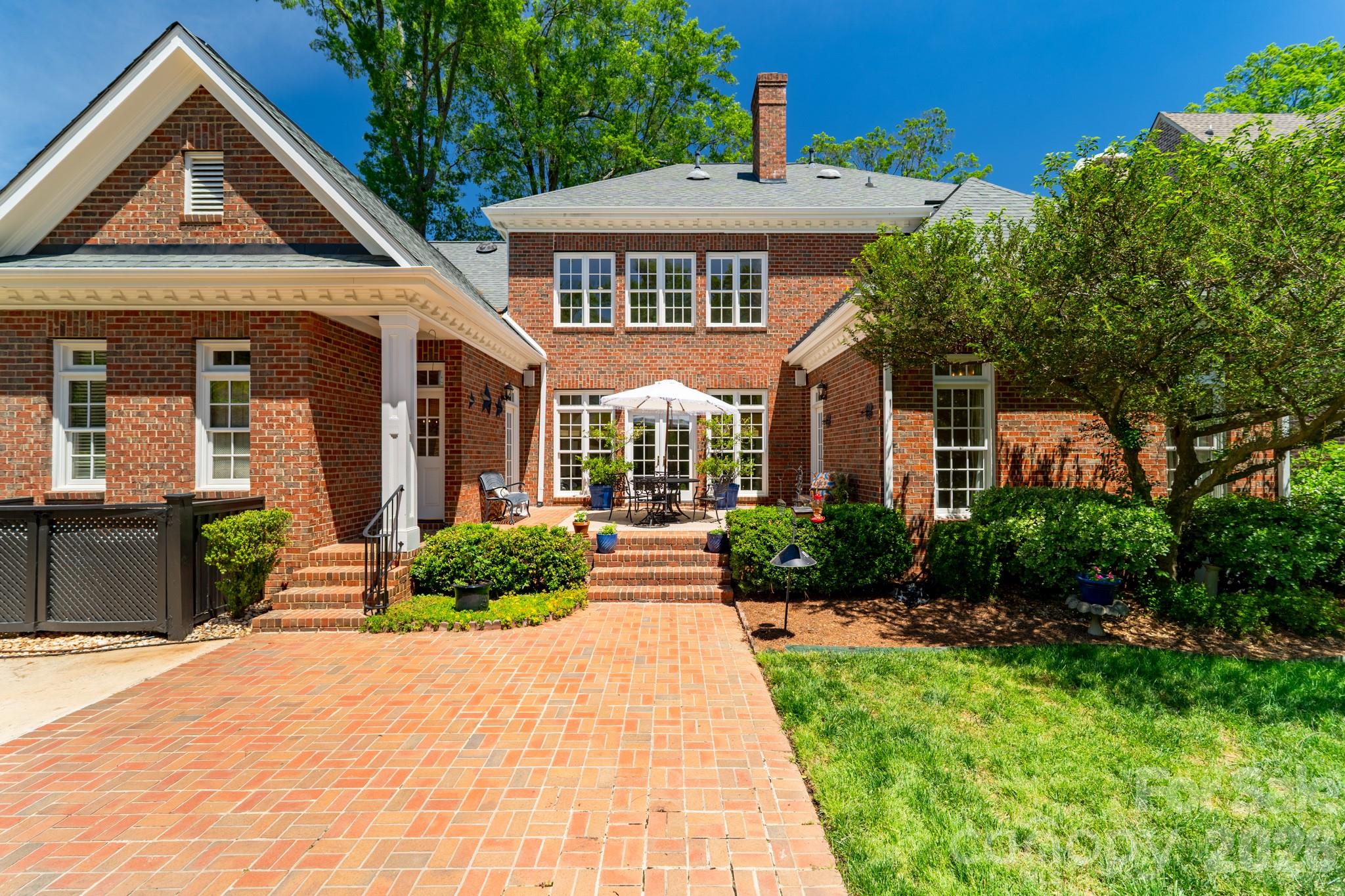2046 Hopedale Avenue Charlotte NC 28207