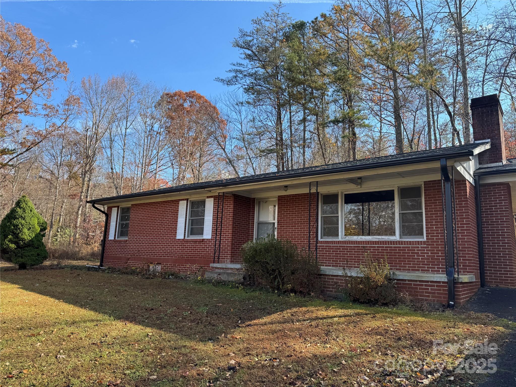 5046 Old Linville Road Marion NC 28752