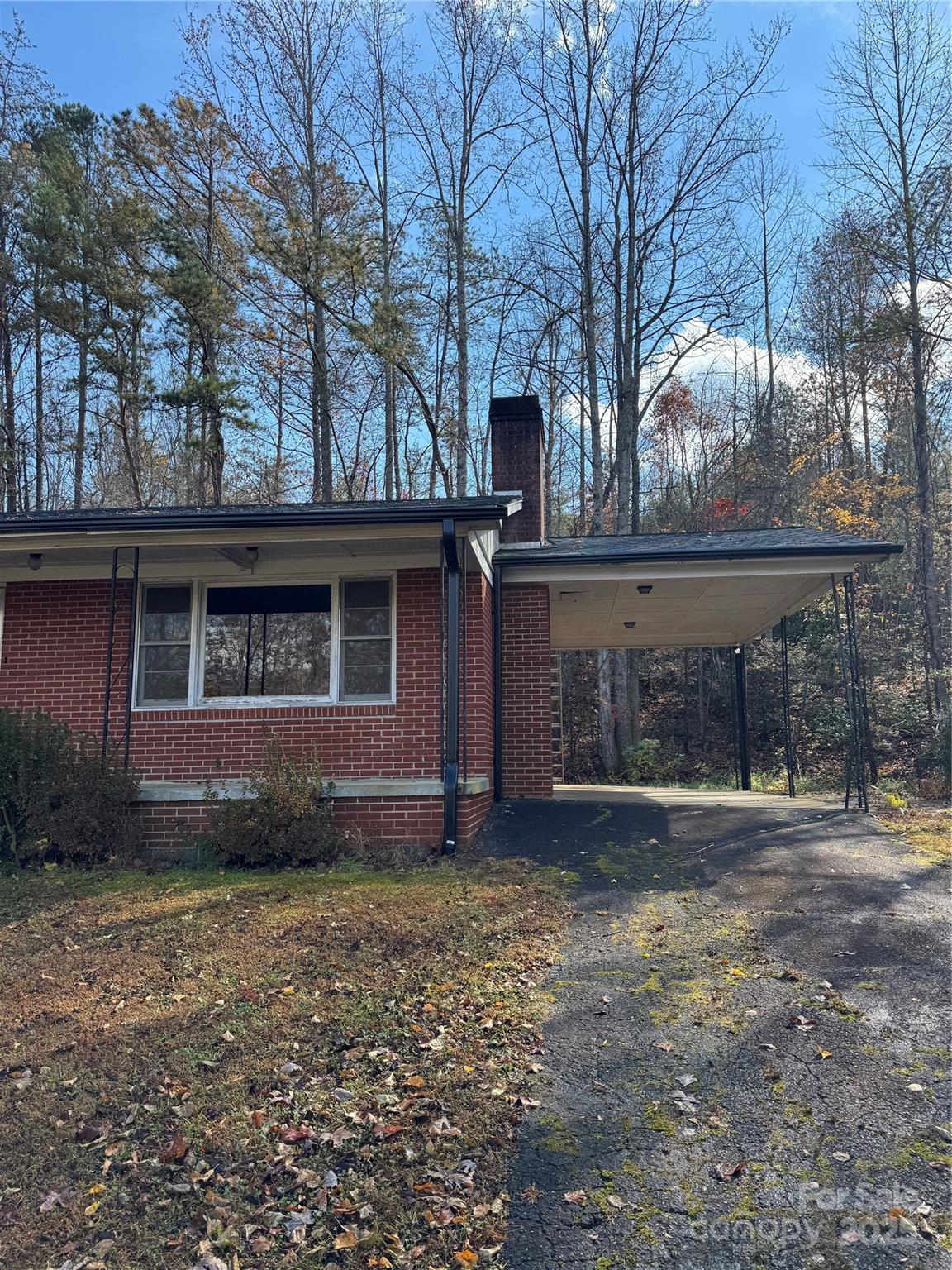 5046 Old Linville Road Marion NC 28752