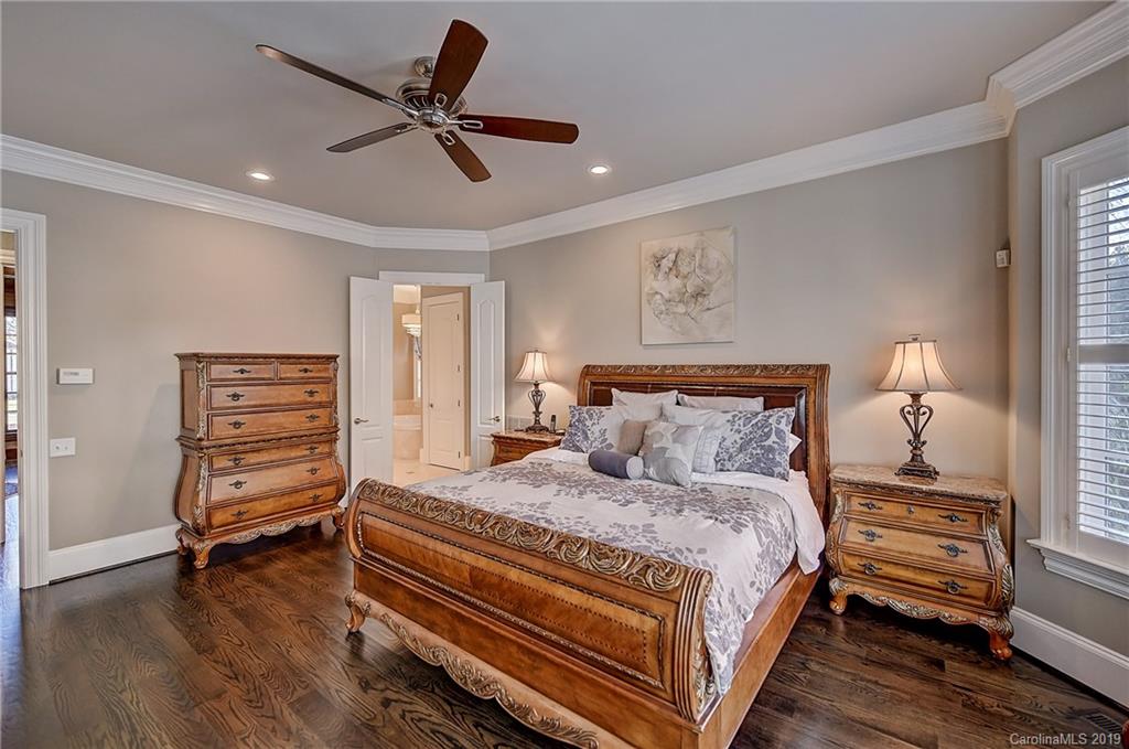 1869 Queens Road W Charlotte NC 28207