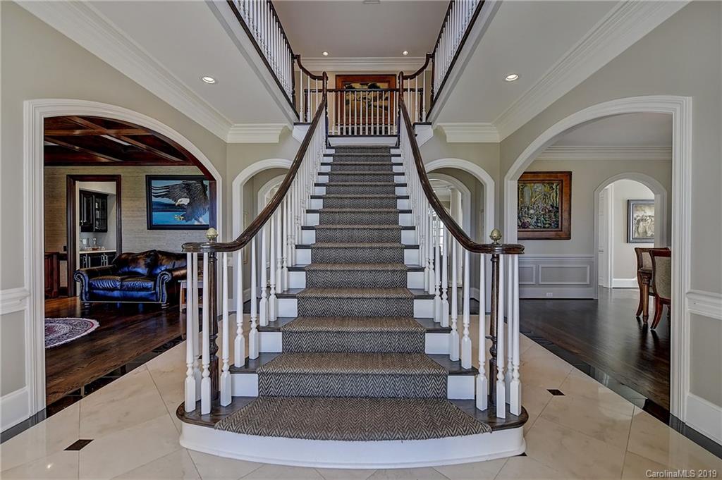 1869 Queens Road W Charlotte NC 28207