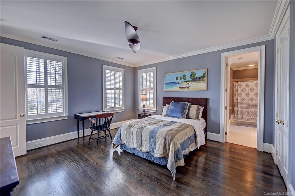 1869 Queens Road W Charlotte NC 28207