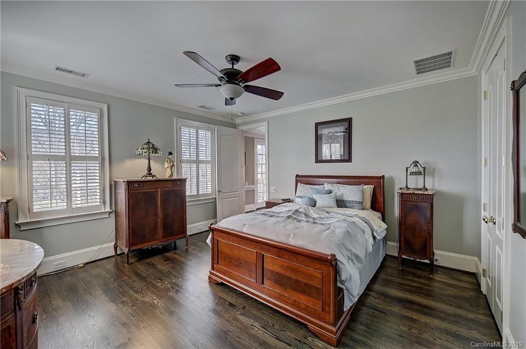 1869 Queens Road W Charlotte NC 28207