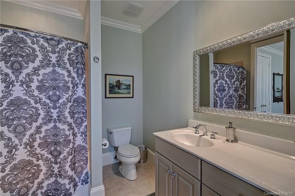 1869 Queens Road W Charlotte NC 28207