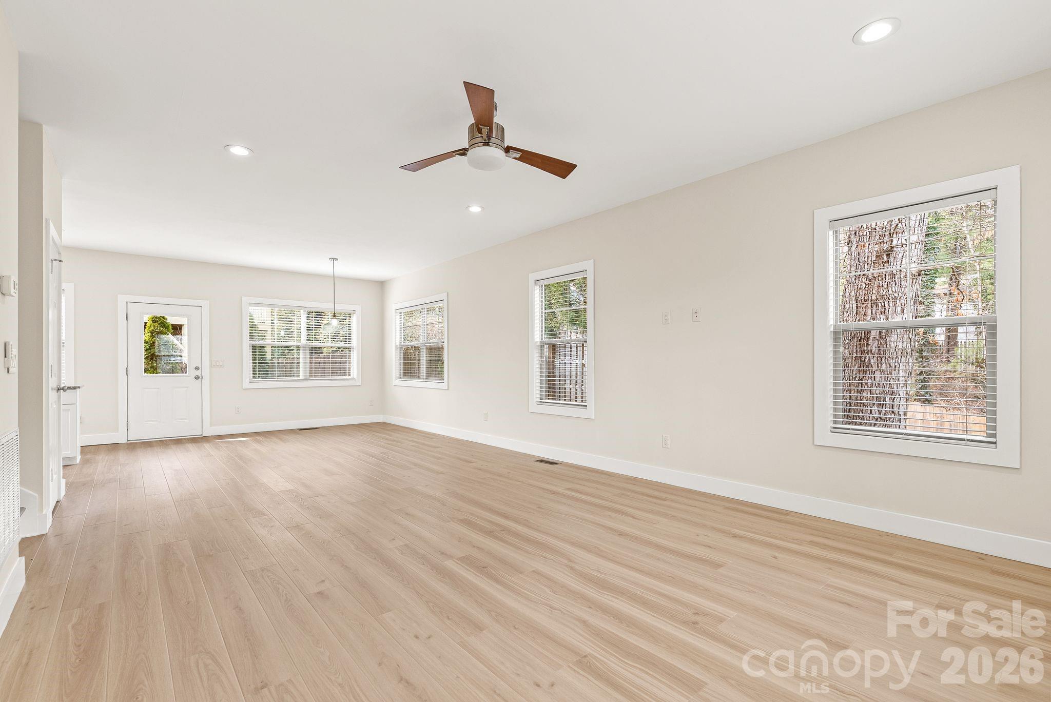 8 Thurland Avenue Asheville NC 28803