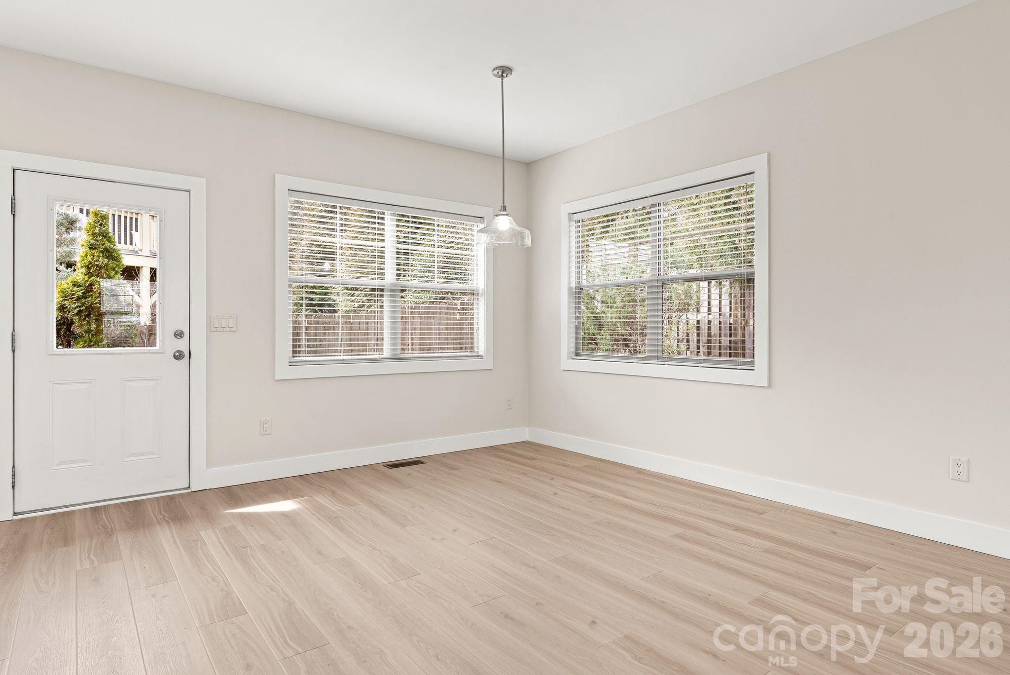 8 Thurland Avenue Asheville NC 28803