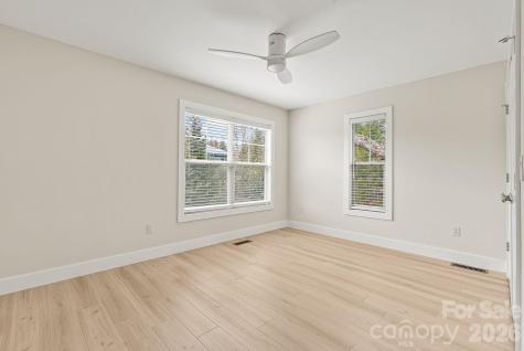 8 Thurland Avenue Asheville NC 28803