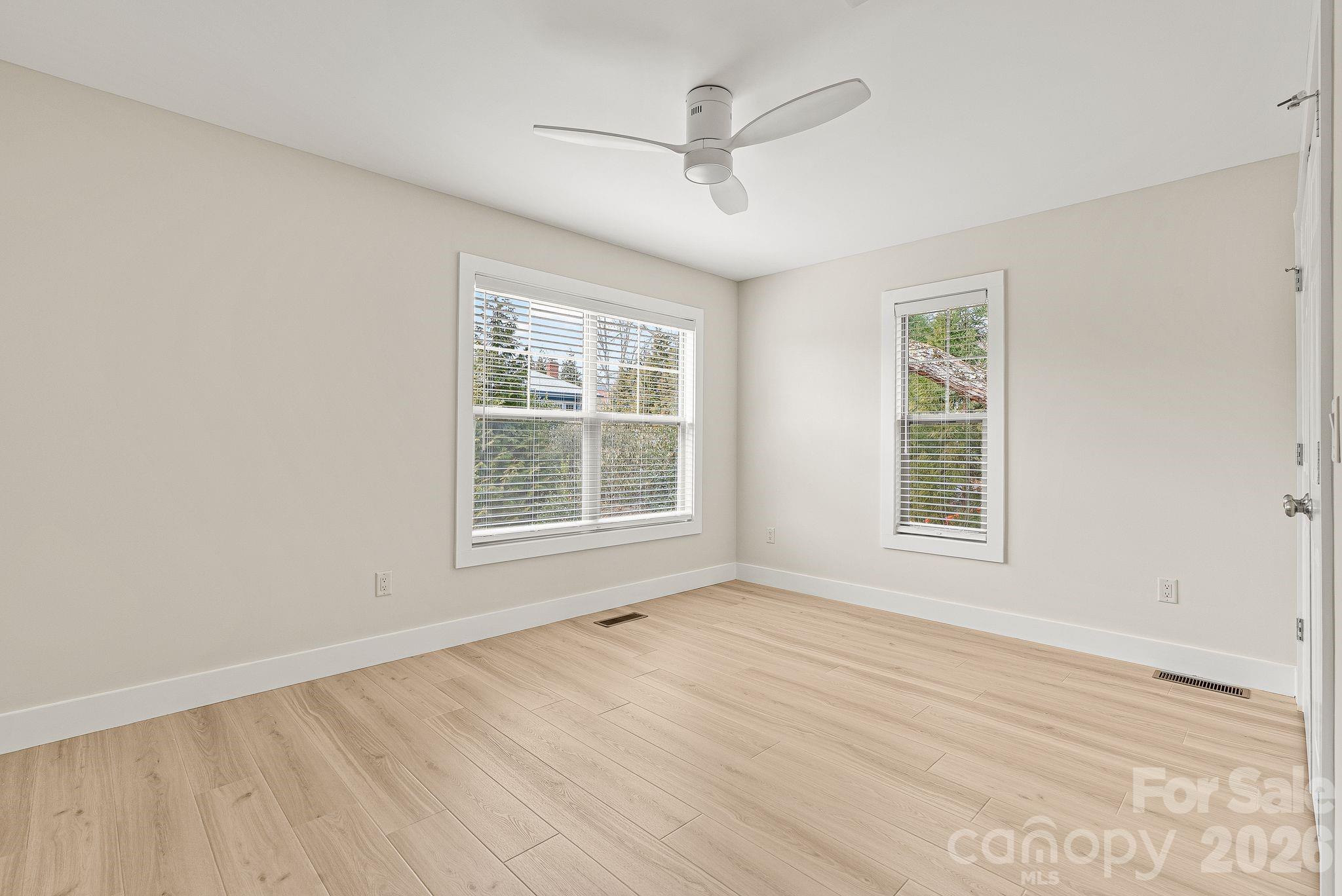 8 Thurland Avenue Asheville NC 28803