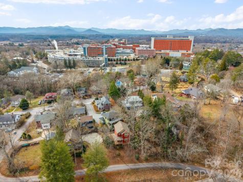 8 Thurland Avenue Asheville NC 28803