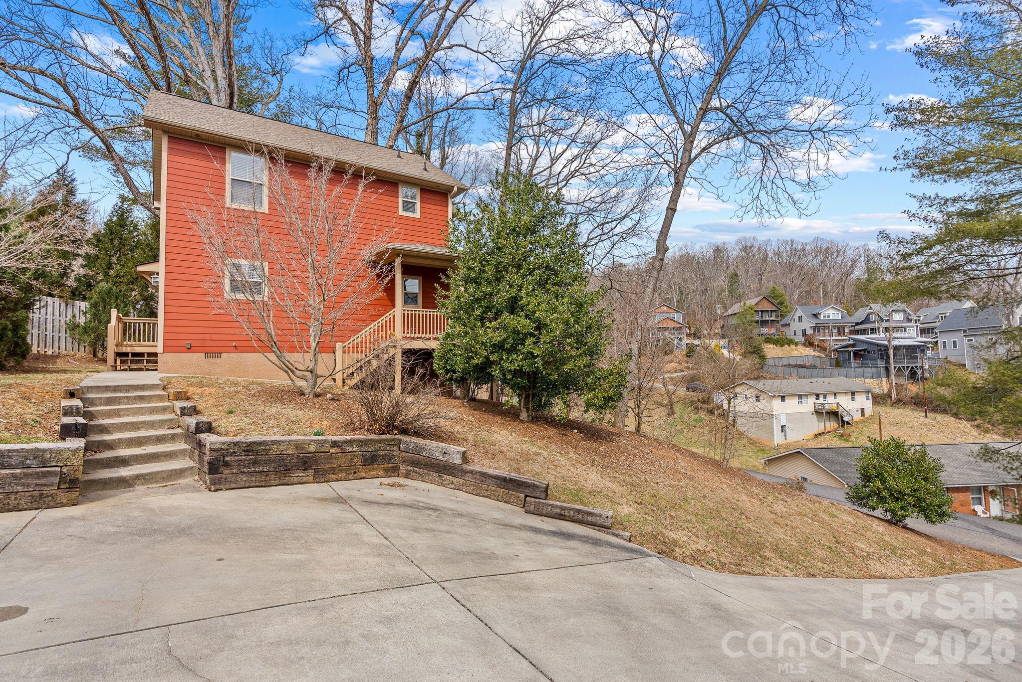 8 Thurland Avenue Asheville NC 28803