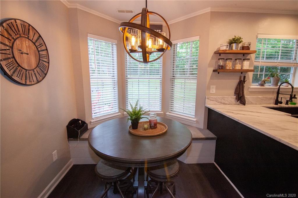 6905 Pin Oak Court Charlotte NC 28226