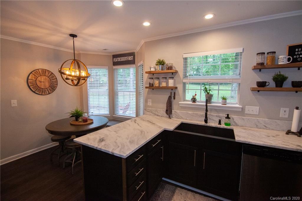 6905 Pin Oak Court Charlotte NC 28226