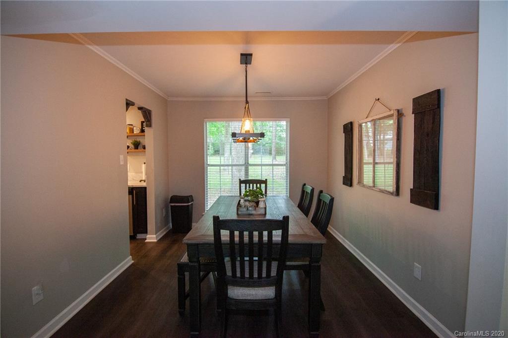 6905 Pin Oak Court Charlotte NC 28226