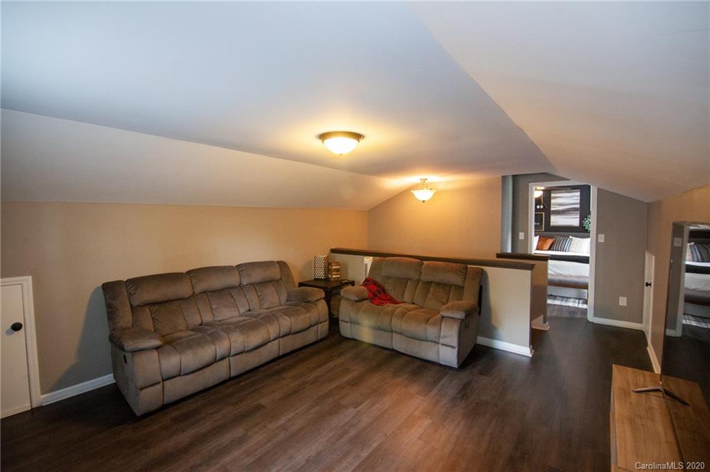 6905 Pin Oak Court Charlotte NC 28226
