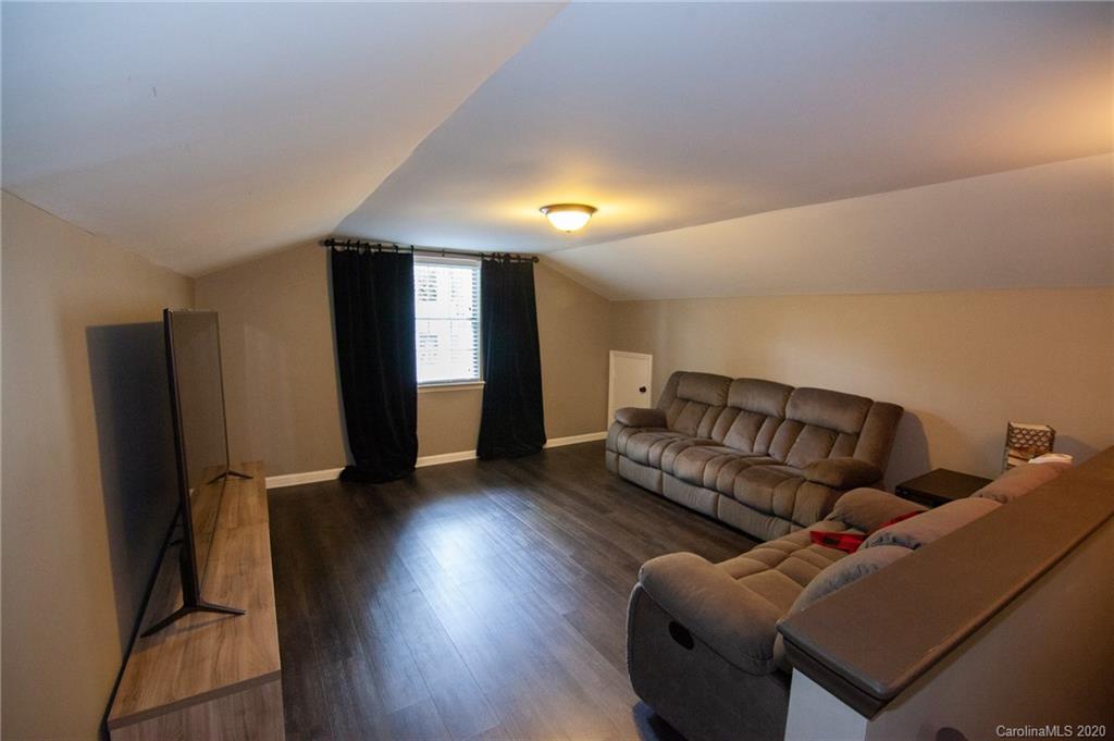 6905 Pin Oak Court Charlotte NC 28226