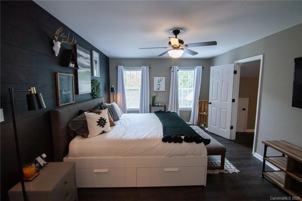 6905 Pin Oak Court Charlotte NC 28226