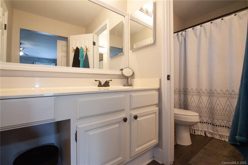 6905 Pin Oak Court Charlotte NC 28226