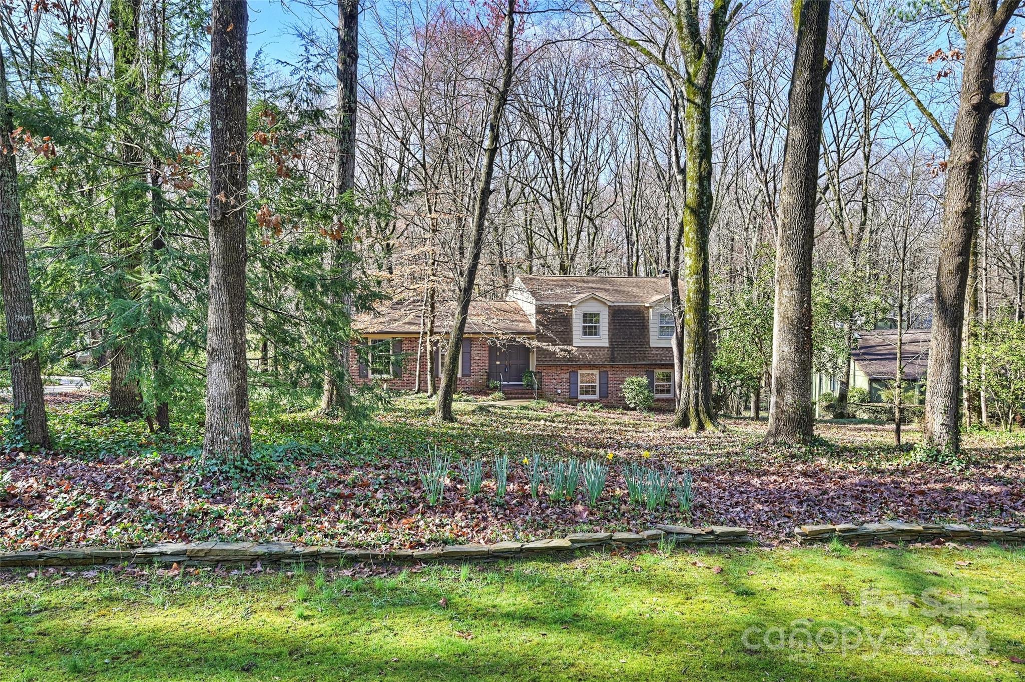 813 Stratfordshire Drive Matthews NC 28105