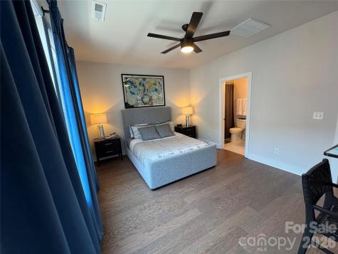 322 E Cama Street Charlotte NC 28217