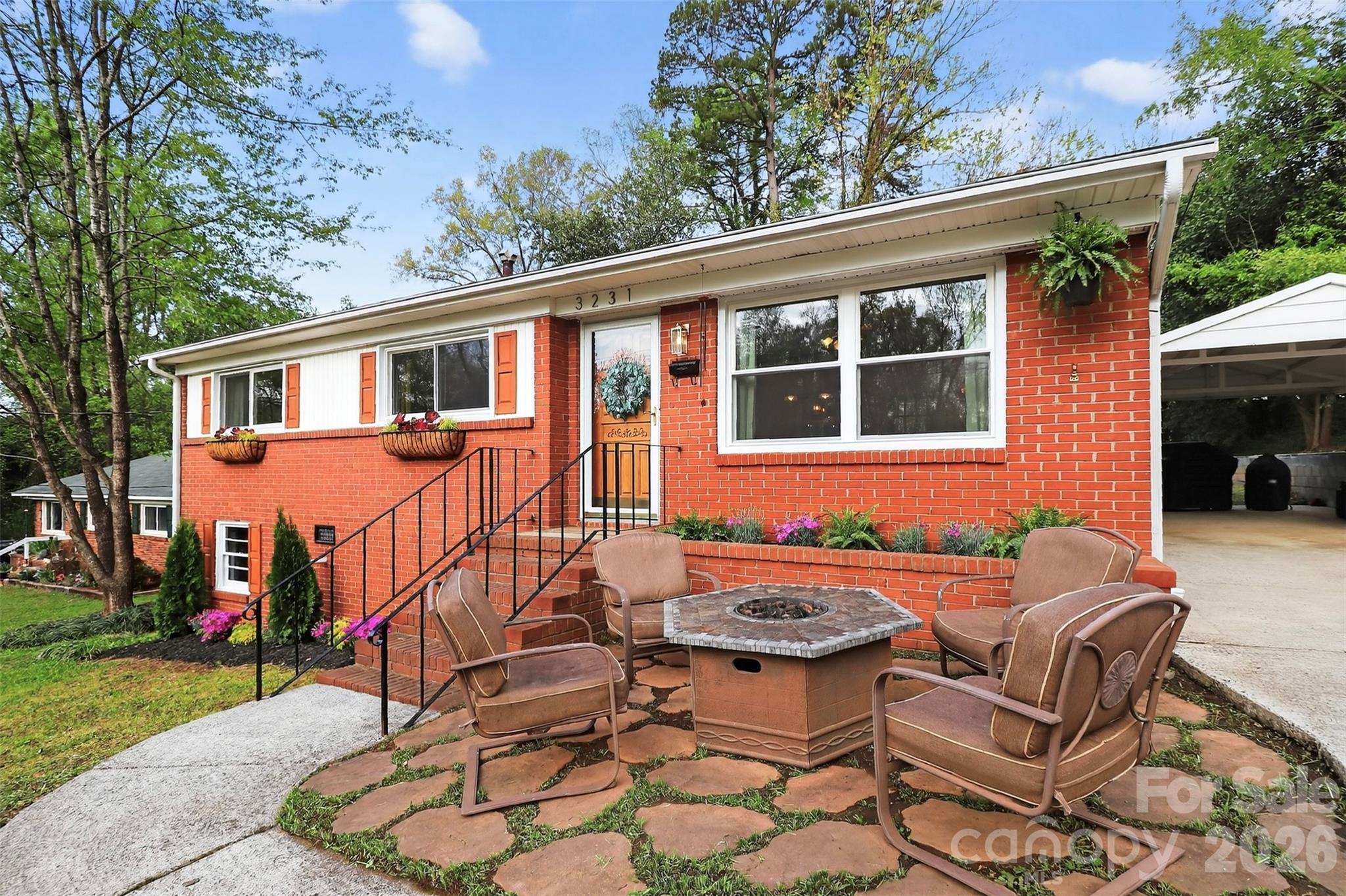 3231 Harrow Place Charlotte NC 28205