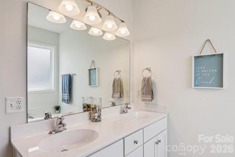 3 Montaugue Street Arden NC 28704