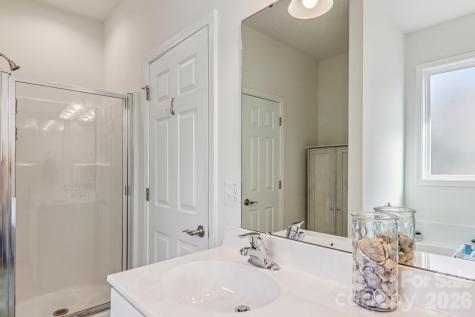 3 Montaugue Street Arden NC 28704
