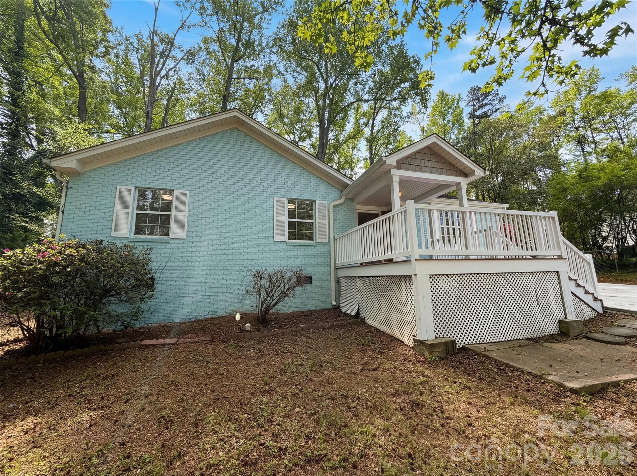 6628 Cool Water Court Charlotte NC 28215