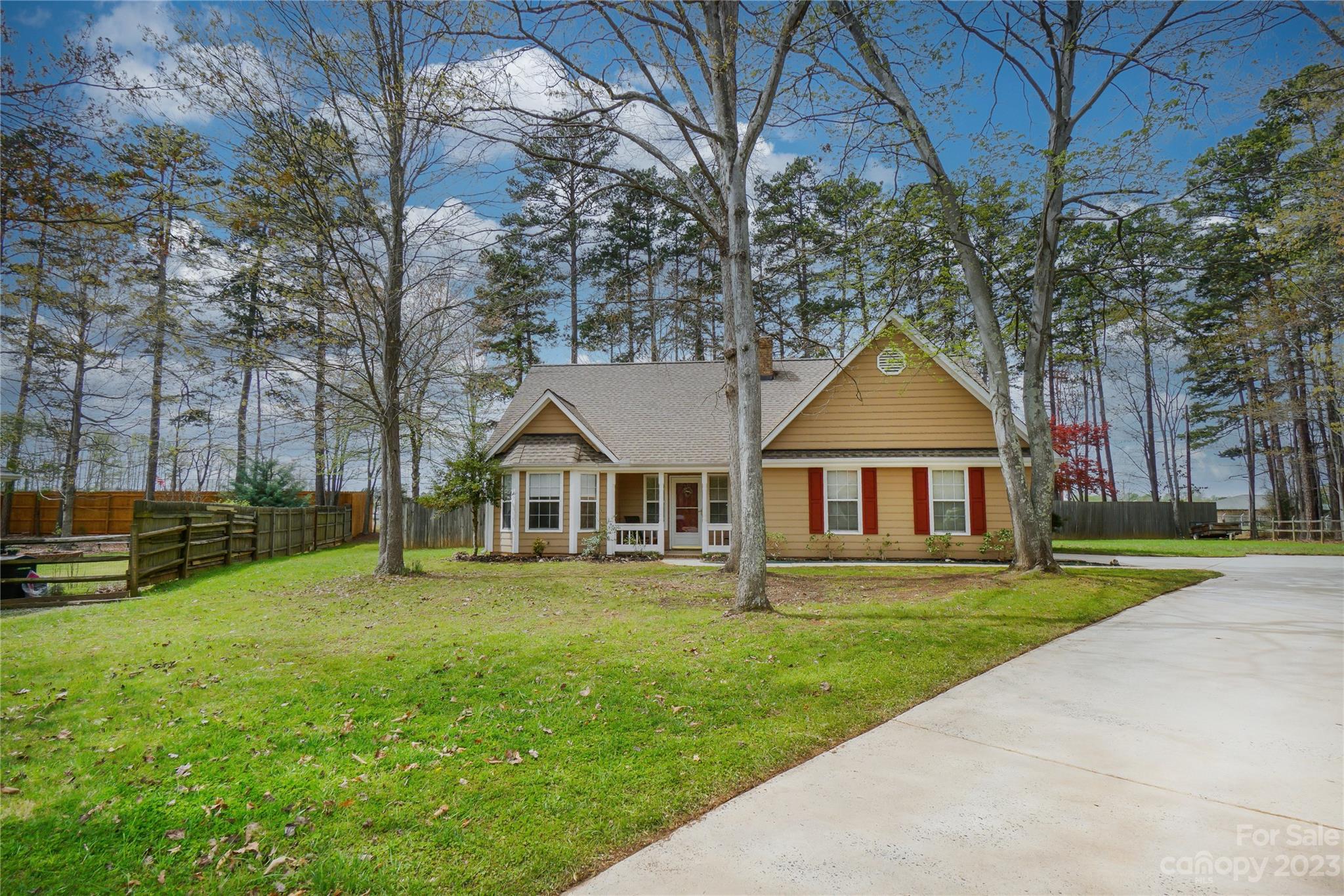 193 Valleybrook Drive Denver NC 28037