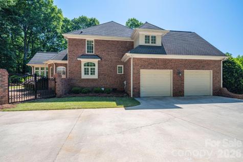 110 Elizabeth Court Mount Holly NC 28120