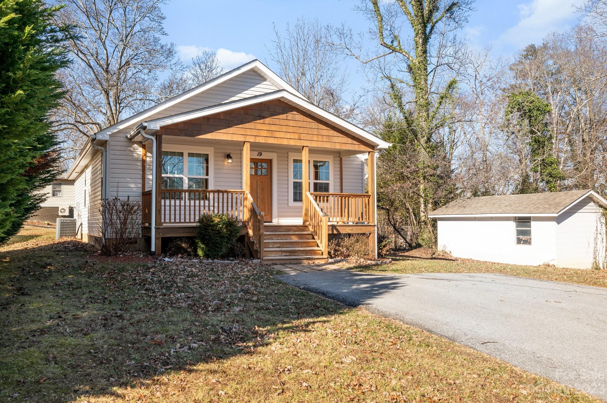 19 Dogwood Road Arden NC 28704
