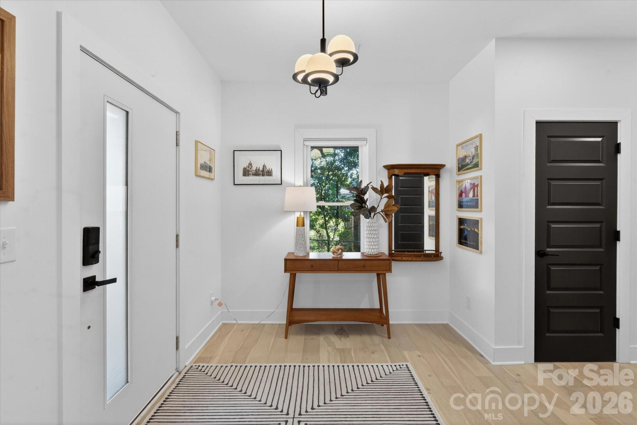1608 Chippendale Road Charlotte NC 28205
