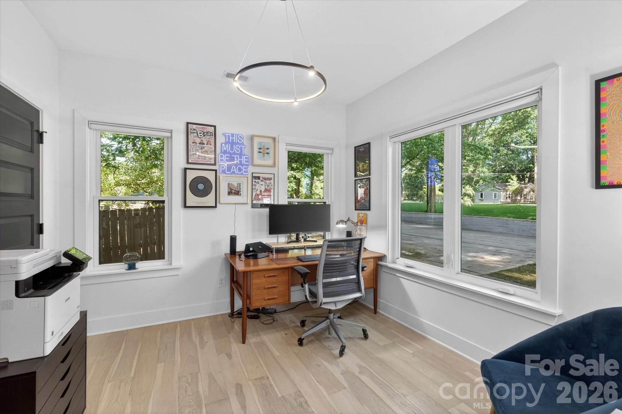 1608 Chippendale Road Charlotte NC 28205