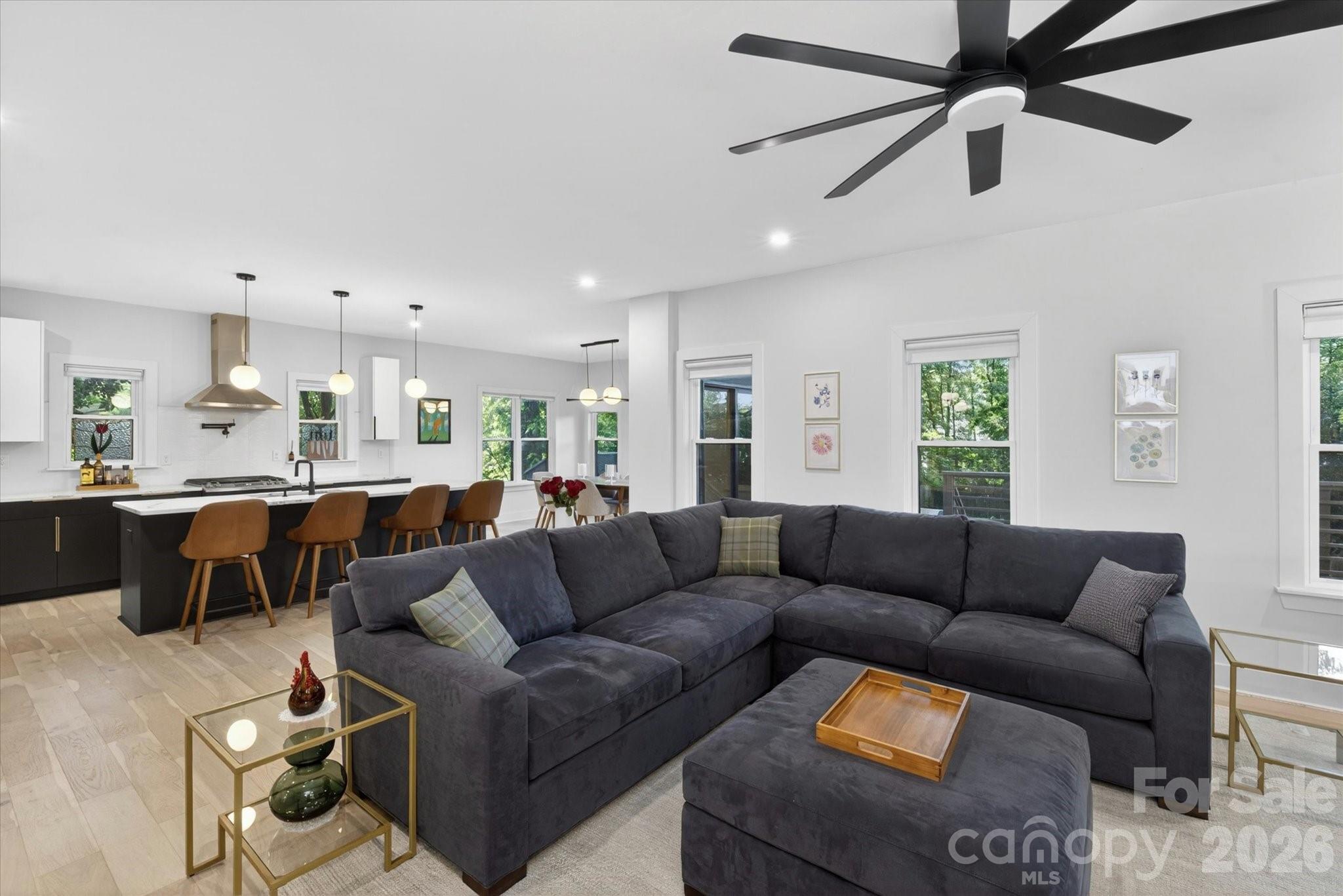 1608 Chippendale Road Charlotte NC 28205
