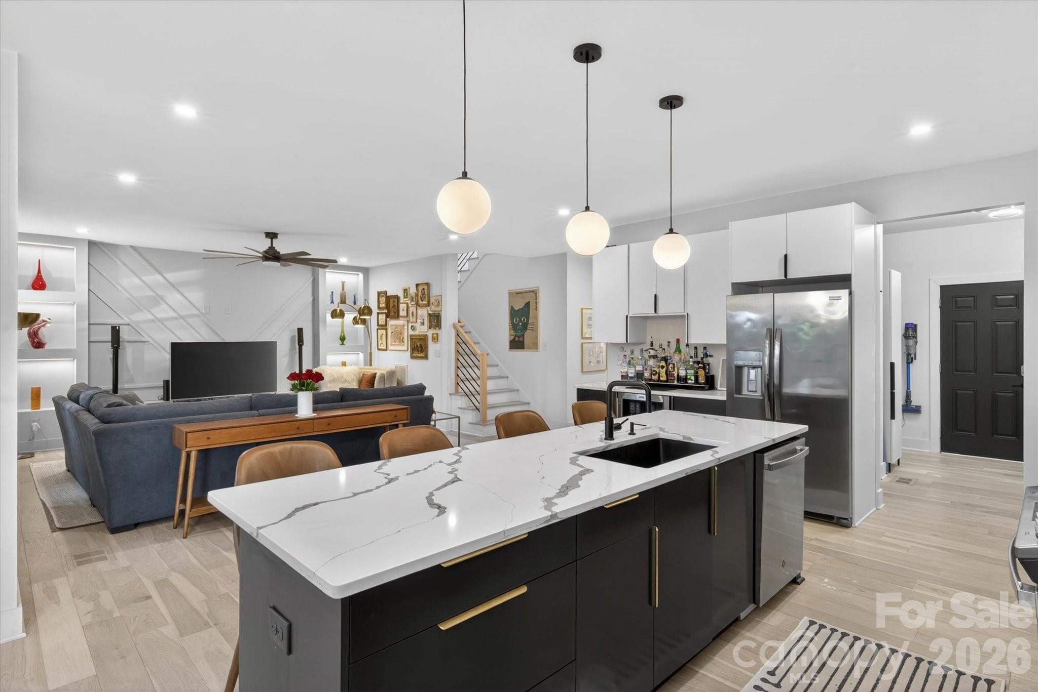 1608 Chippendale Road Charlotte NC 28205