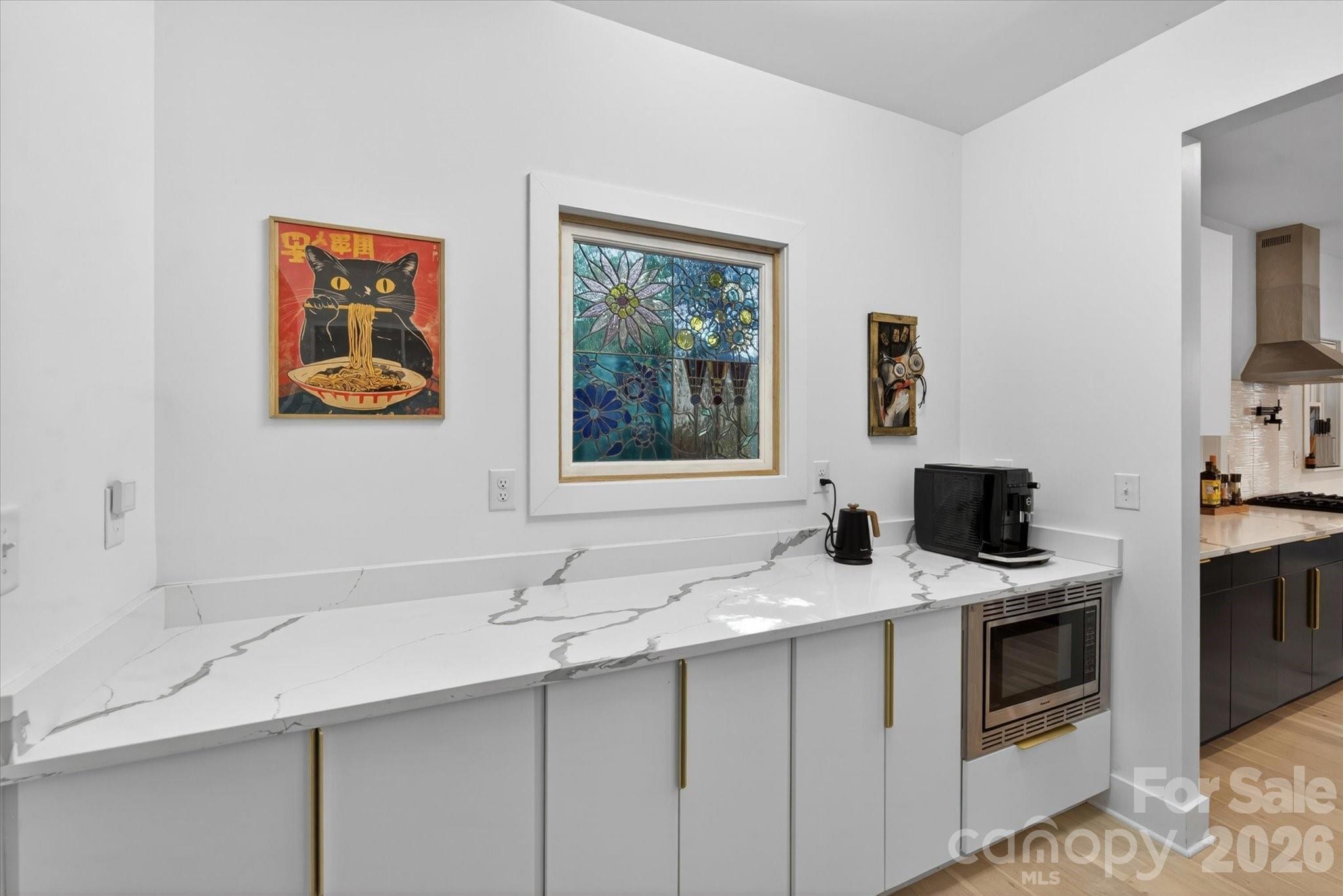 1608 Chippendale Road Charlotte NC 28205