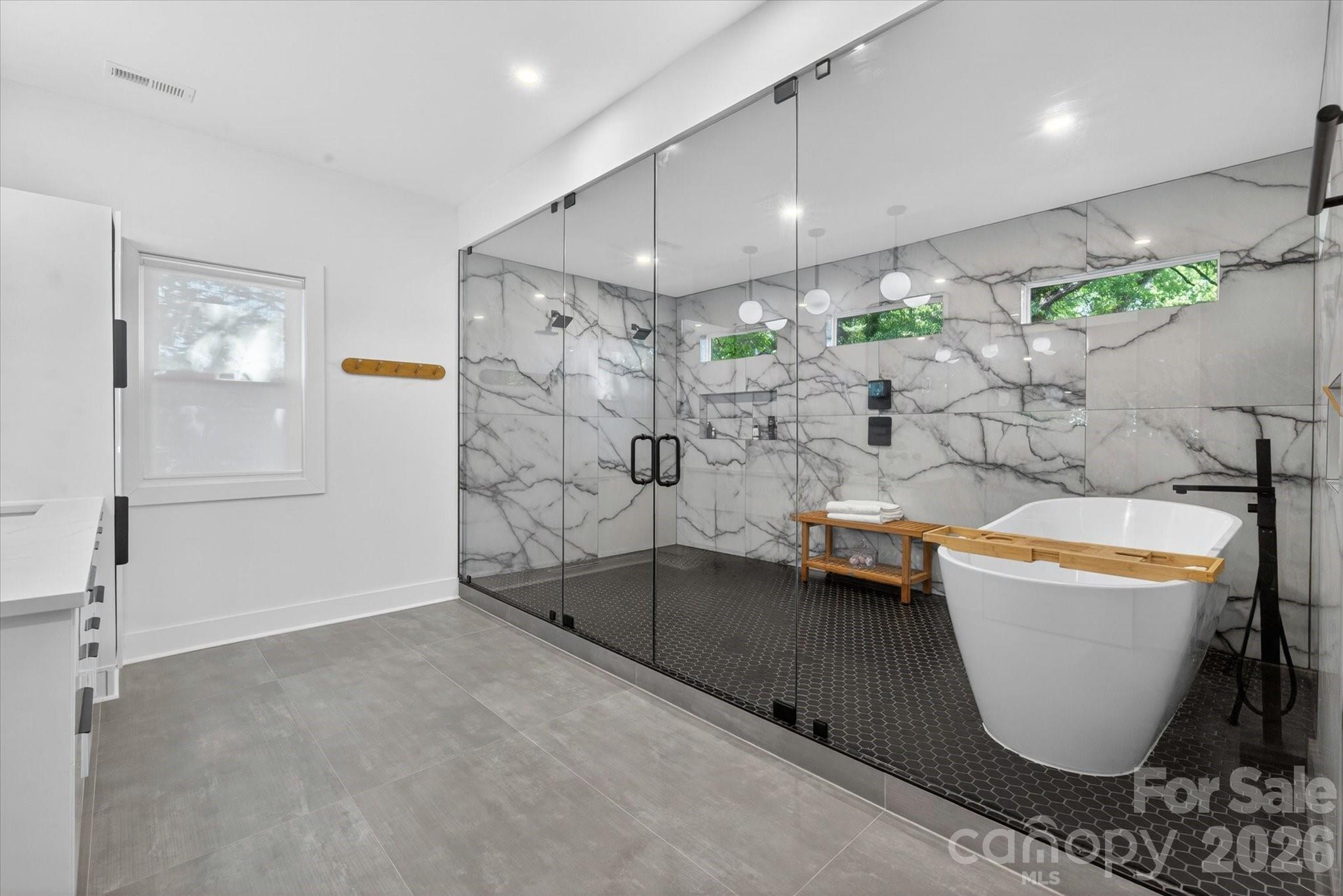 1608 Chippendale Road Charlotte NC 28205