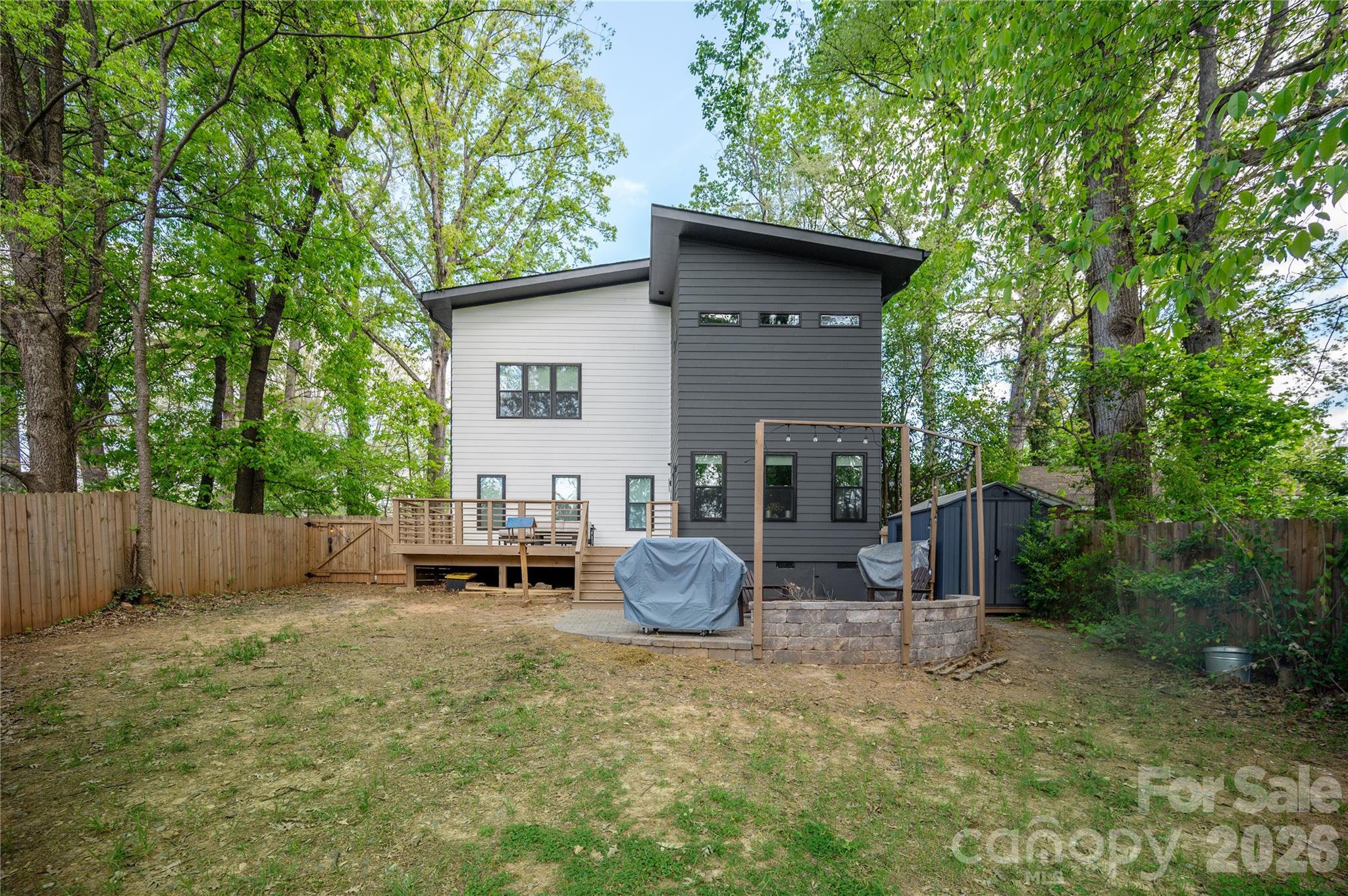 1608 Chippendale Road Charlotte NC 28205