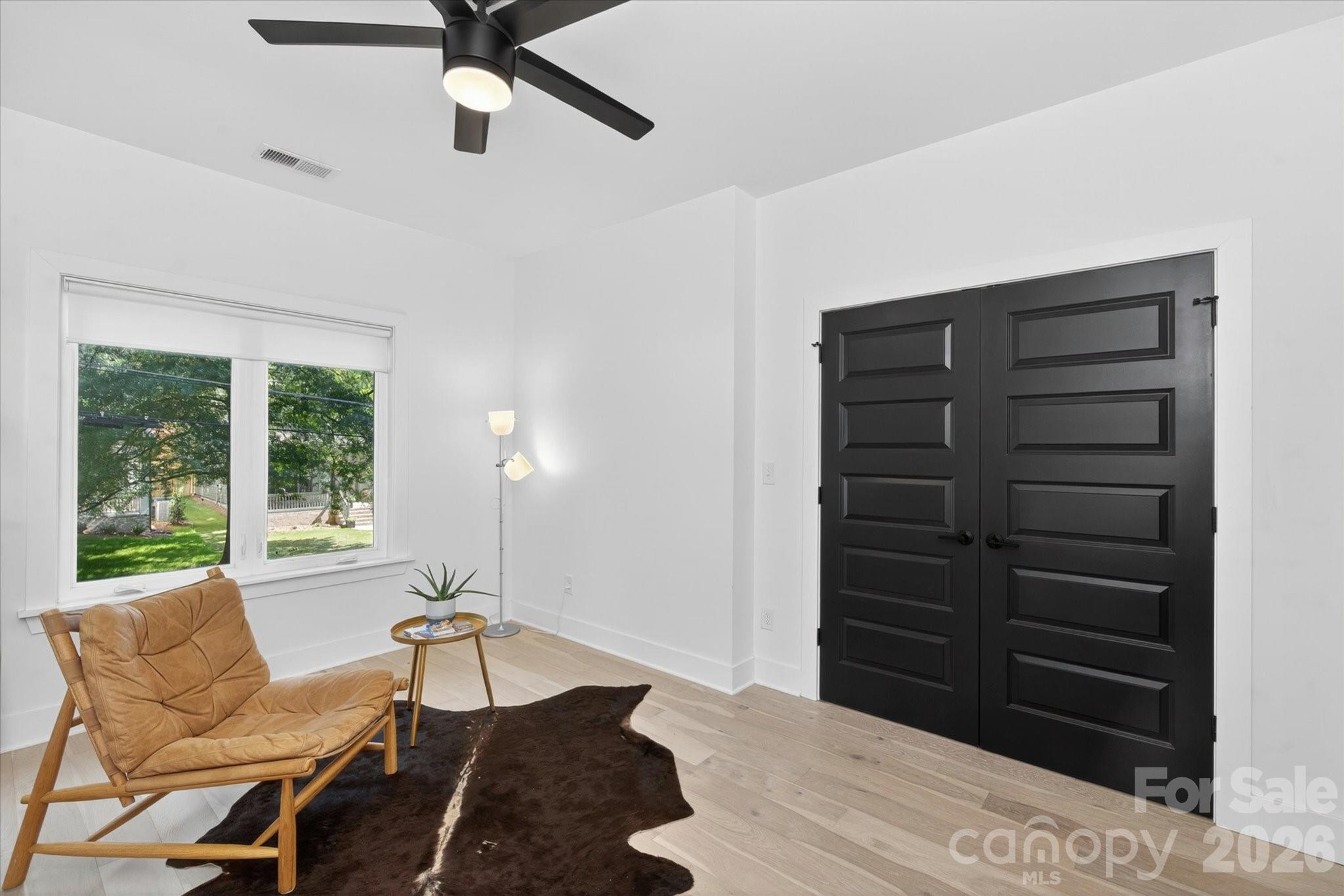 1608 Chippendale Road Charlotte NC 28205