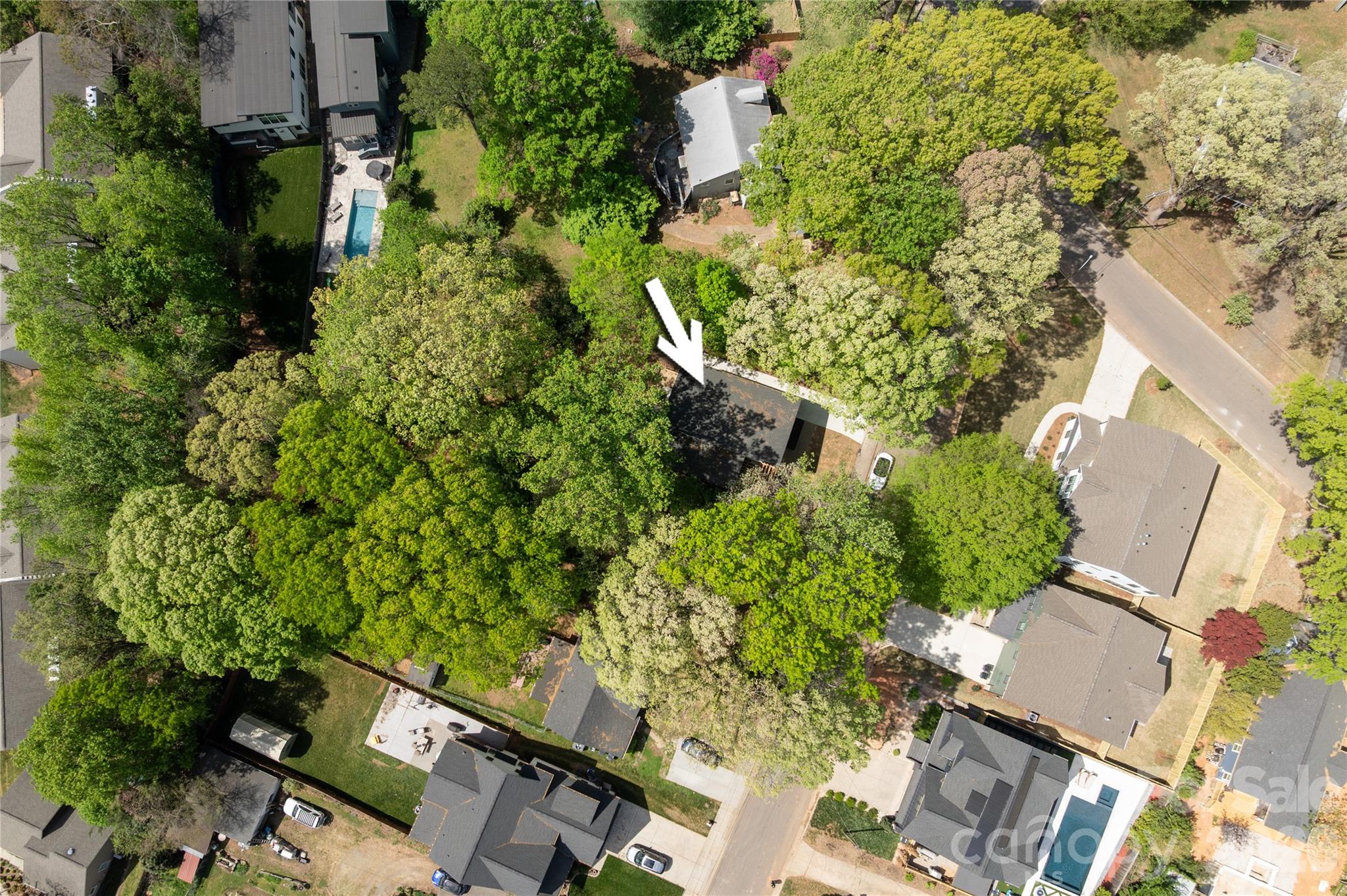 1608 Chippendale Road Charlotte NC 28205