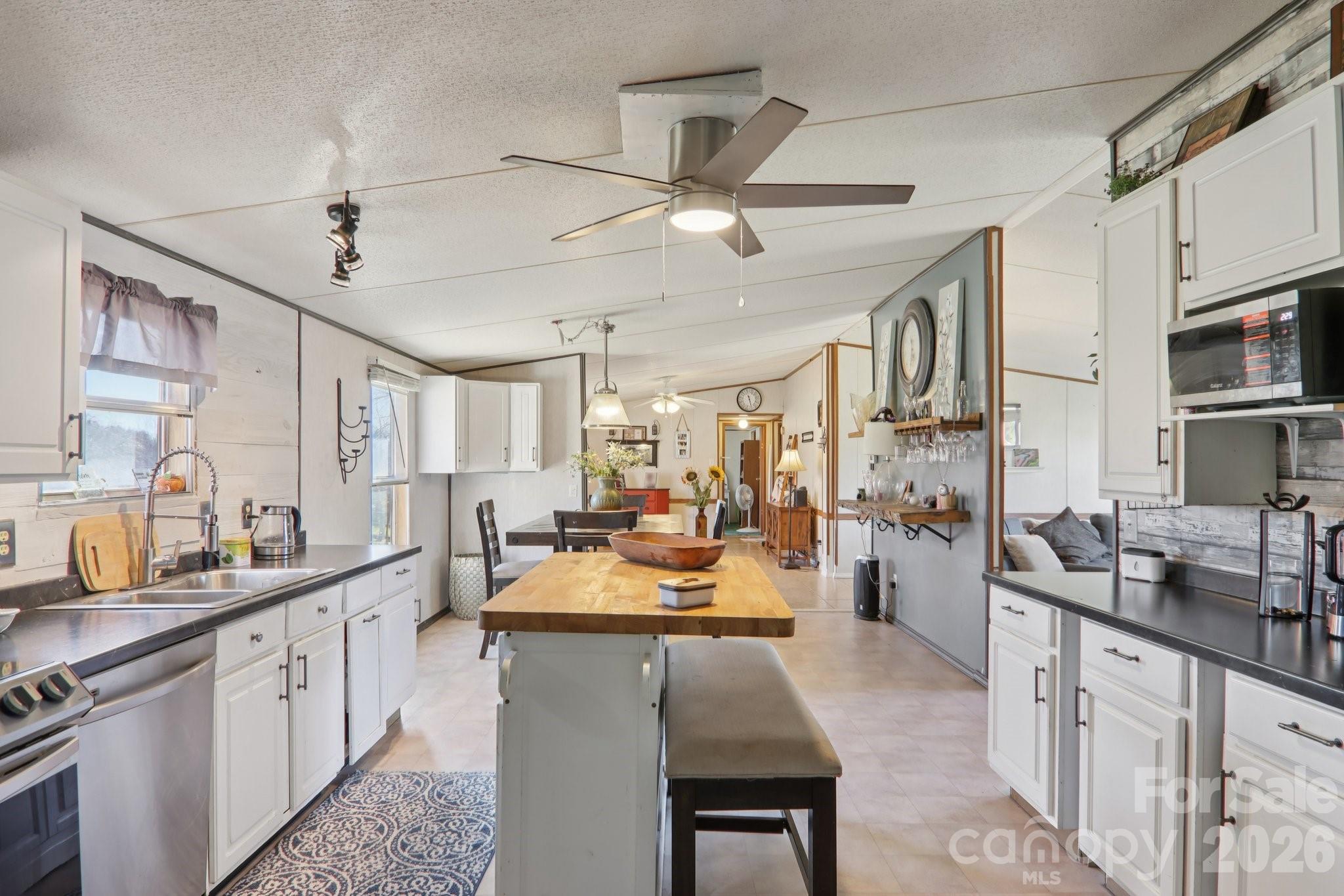 99 Colton Drive Leicester NC 28748