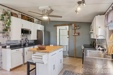 99 Colton Drive Leicester NC 28748