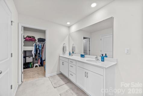 183 Marathon Lane Candler NC 28715
