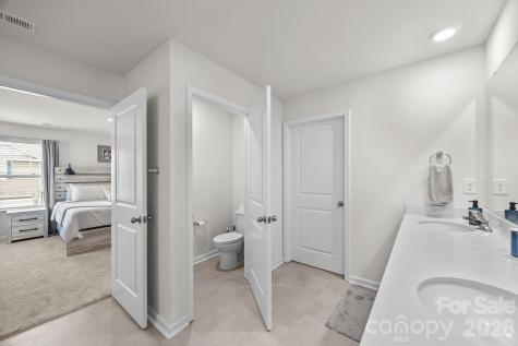 183 Marathon Lane Candler NC 28715