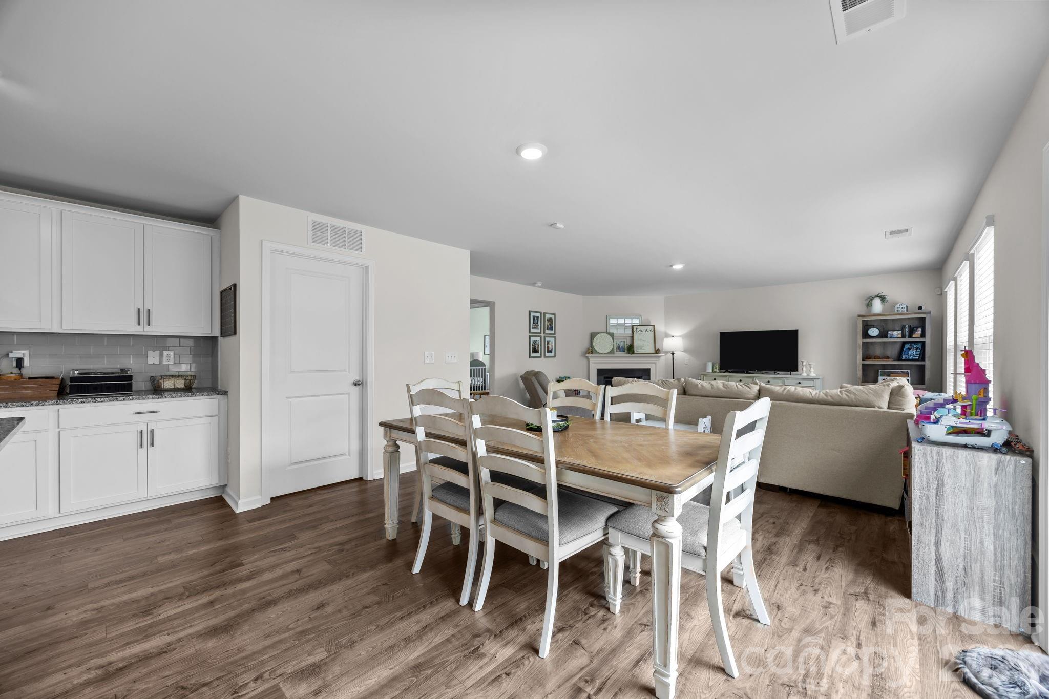 183 Marathon Lane Candler NC 28715