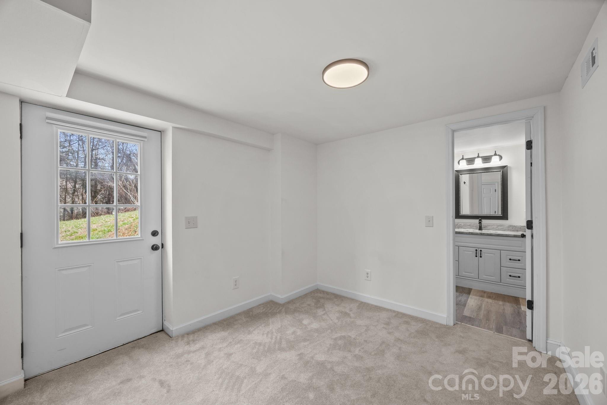 164 Lakeside Drive Asheville NC 28806