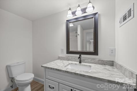 164 Lakeside Drive Asheville NC 28806