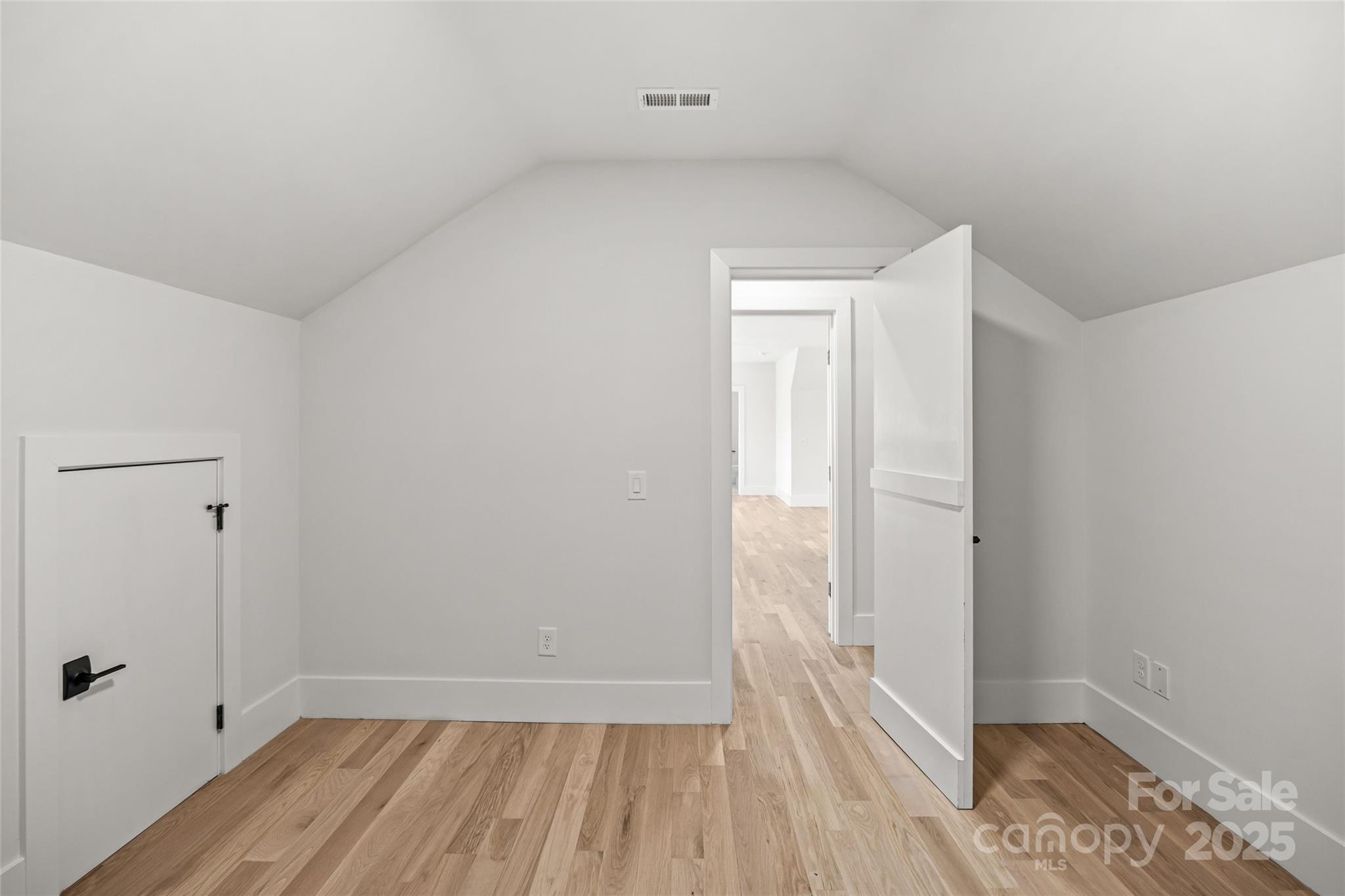 1607 Tippah Park Court Charlotte NC 28205