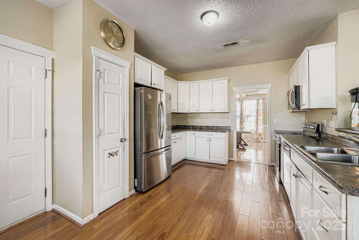 10303 Baskerville Avenue Charlotte NC 28269